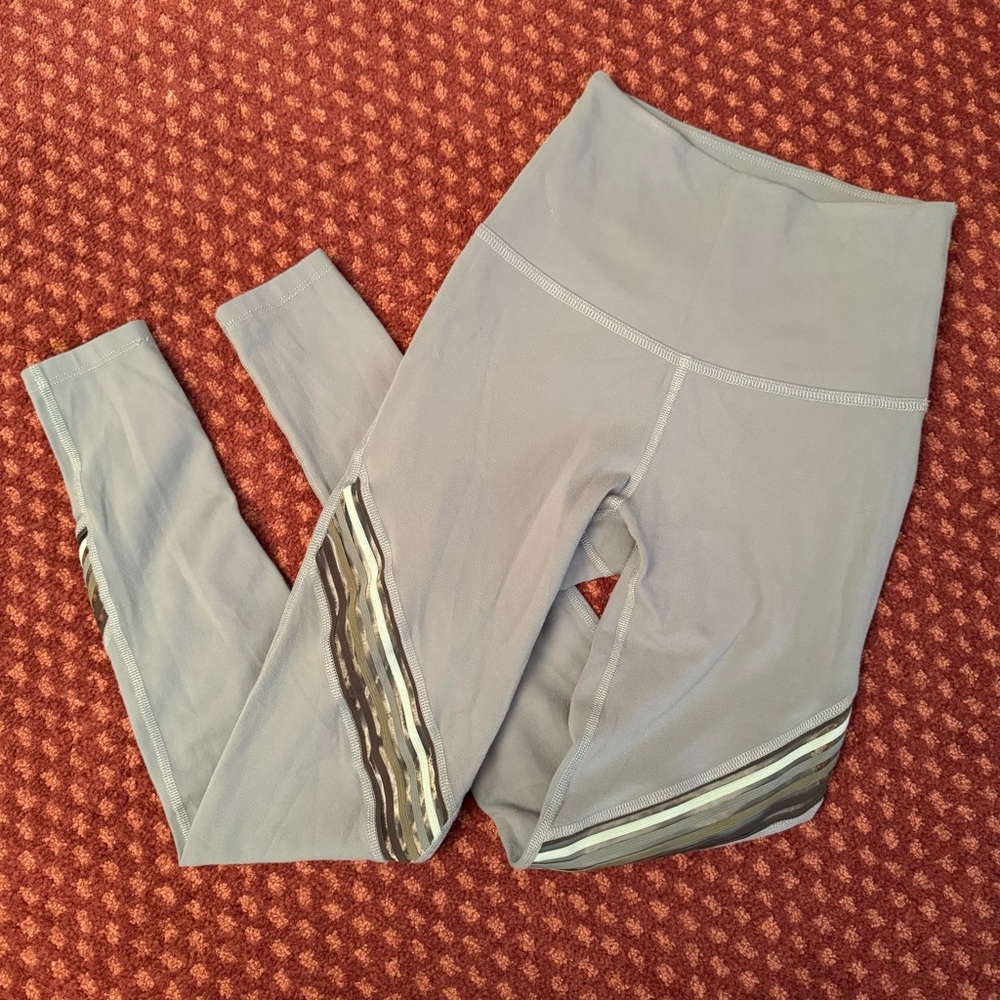 Beyond yoga high waisted baby blue leggings mesh panel detailing XS - Picture 2 of 6